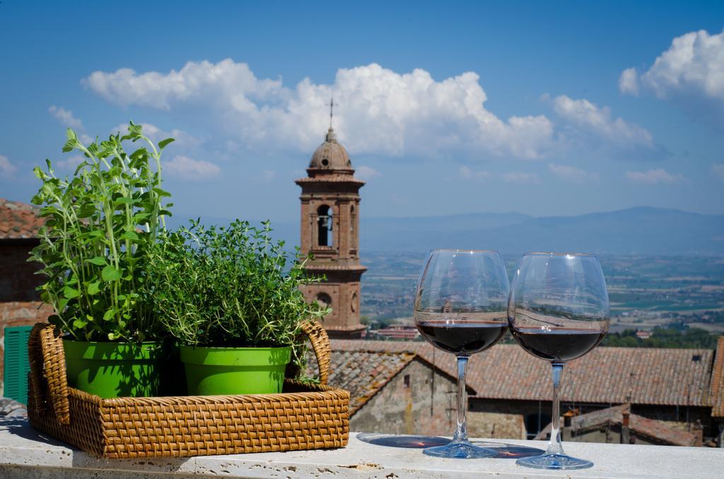 Montepulciano Stazione Dimora Dell'Erbe Apartment מראה חיצוני תמונה